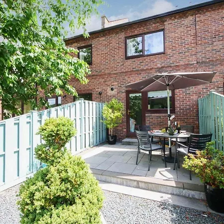 Waters Edge Holiday home *